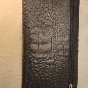 Brahmin wallet